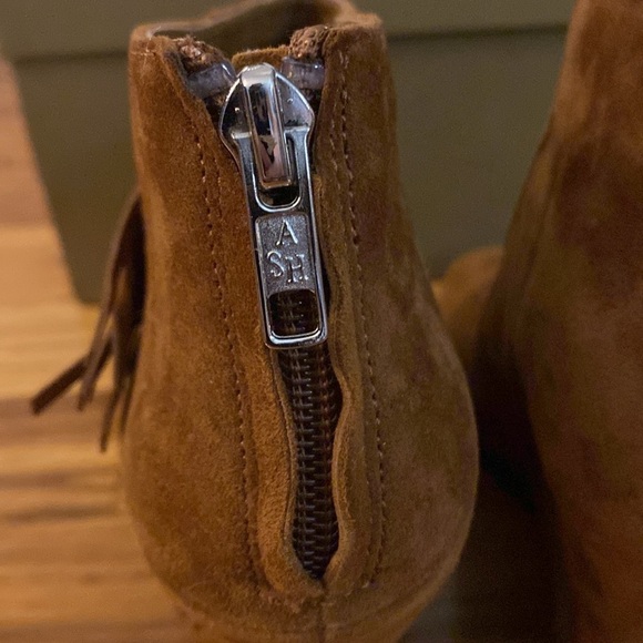 Ash Women’s Brown Wedge Open Toe Heels With Fringe Size 37 - Picture 5 of 10